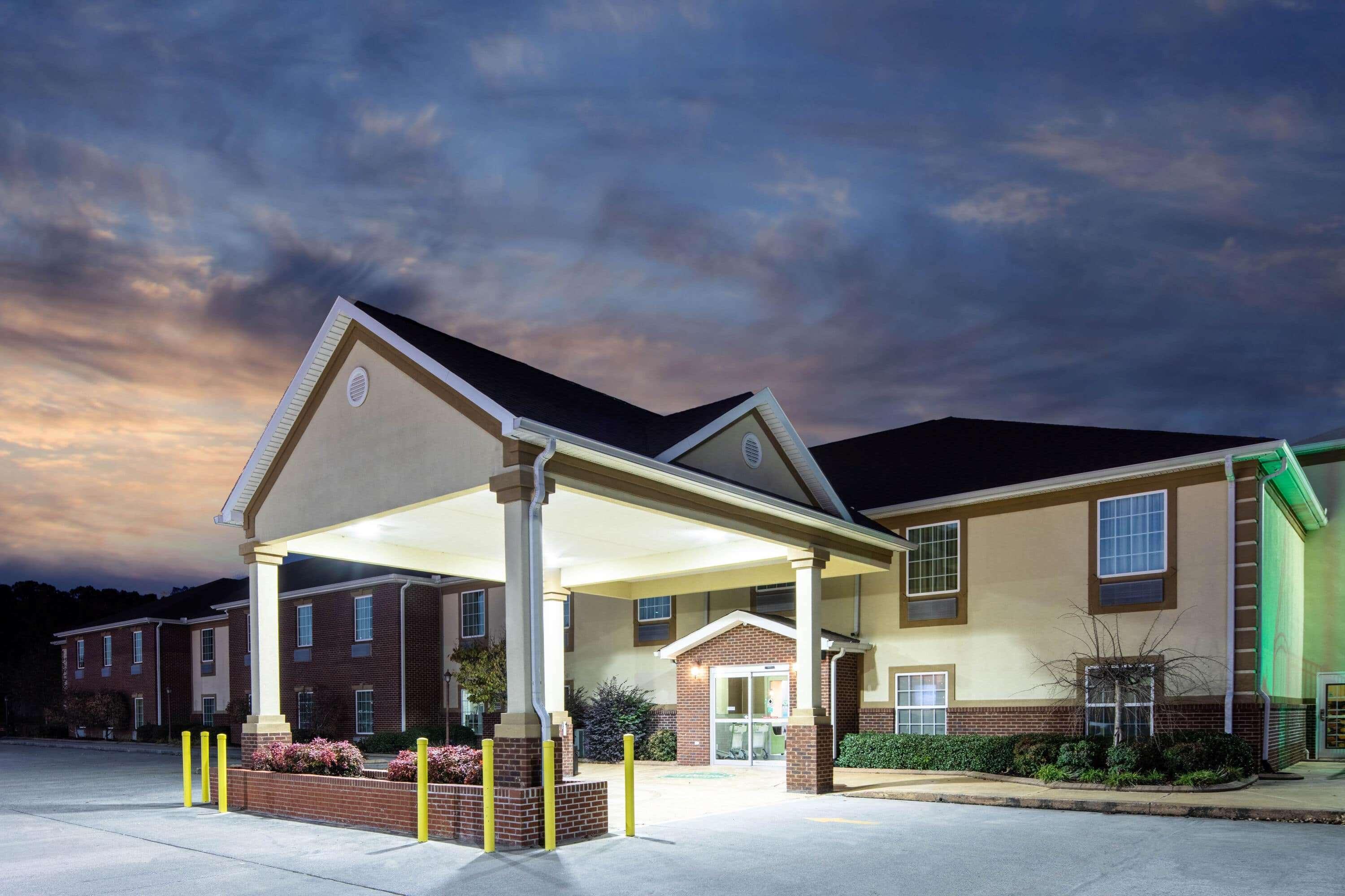 La Quinta Inn By Wyndham Calhoun South I-75 Экстерьер фото